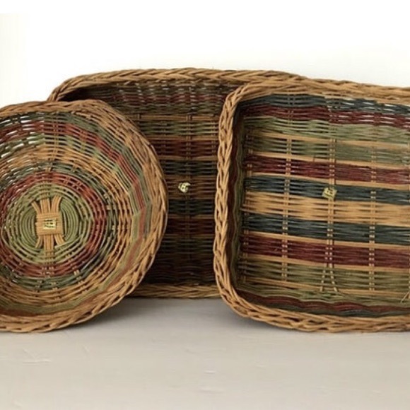 Three Vintage Philippine natural wicker baskets - Picture 2 of 6